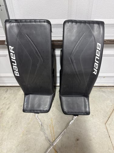 Small Bauer FlyLite Goalie Leg Pads (Used)