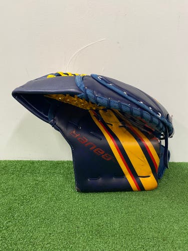 Bauer Vapor Hyperlite Goalie Glove Pro Stock | Senior Regular