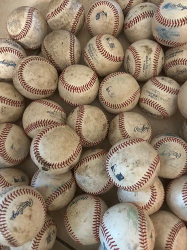 95 Rawlings Official Major League Baseballs (Used) GOOD CONDITION (see pictures)