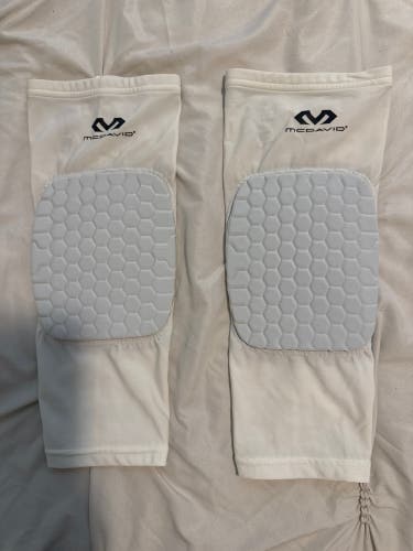 White XL Adult Unisex McDavid Compression (Used)
