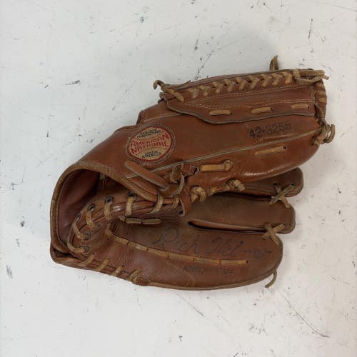Spalding Rich Hebner Vintage Baseball Glove, RHT