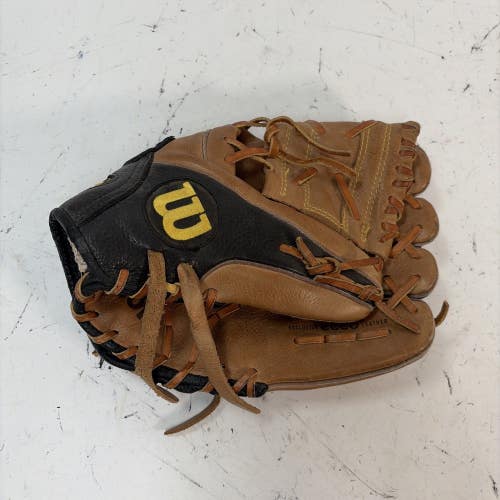 Wilson A700 Baseball Glove, RHT, 11.5"