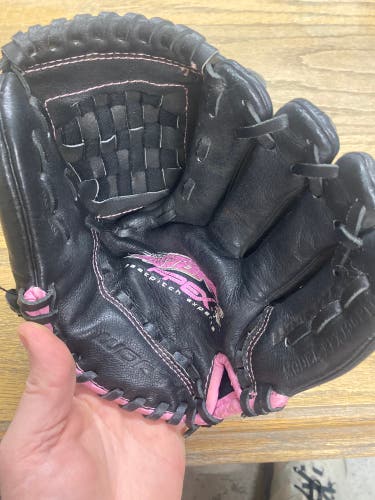 Worth Storm Fpex RH Infield Softball Glove 10" (Used)