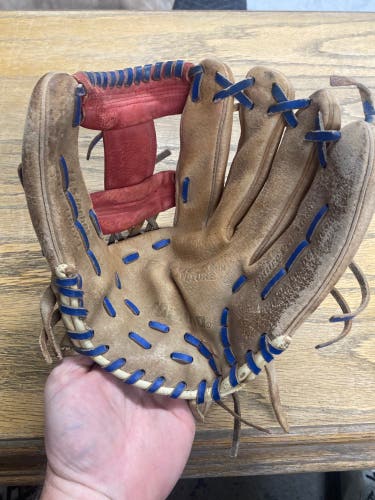 Mizuno Classic Future Pro RH Infield Baseball Glove 11.5" (Used)