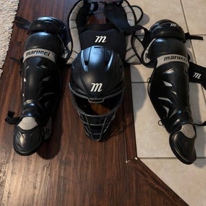 Black Marucci Catcher's Set (Used)