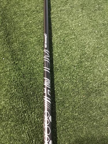 UST Mamiya Helium 4F1 Ladies Graphite Driver Shaft (43.25) Callaway Adapter
