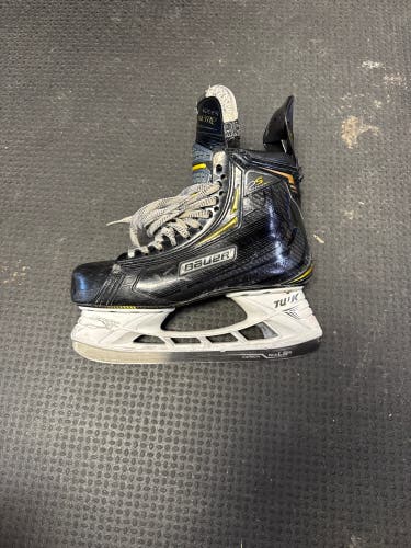 Bauer Supreme 2S Pro Hockey Skates Regular Width 8.5 (Used)