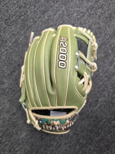 Infield RH Wilson A2000 1786 Baseball Glove 11.5" (New) SMU Green Digital Camo