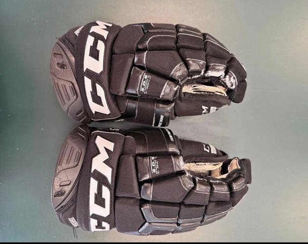 CCM CL 500 Gloves 13" (Used)