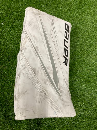 Intermediate Bauer Vapor X5 Pro Goalie Gloves & Blockers Regular (Used)