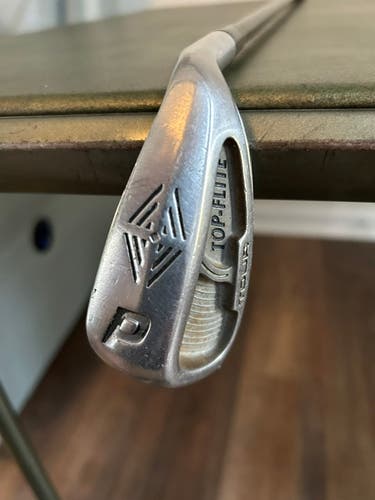 Men's Top Flite Tour Oversize Right Handed Wedge Regular Flex 47 Degree (Used)