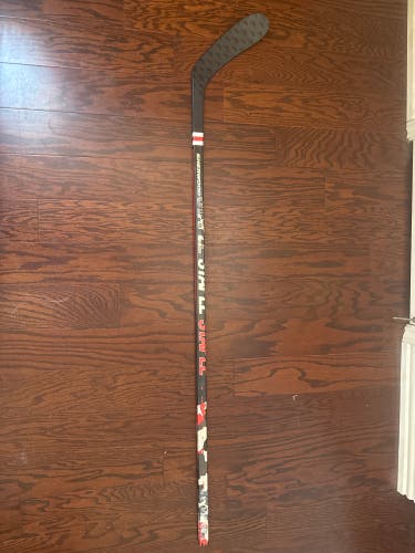 Senior Sher-Wood X Staple Grip Right Handed Hockey Stick PP28 75 Flex (Used)