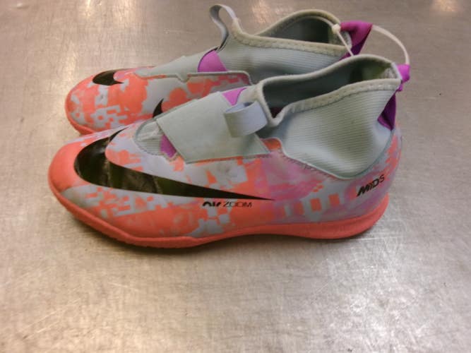 Used Nike Soccer Turf Shoes Neon Pink Junior 04.5 11339-S000207329