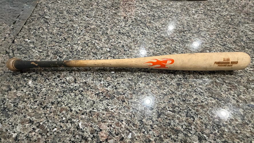 Phoenix Bat (-3) 29.5 oz 32.5" (Used)