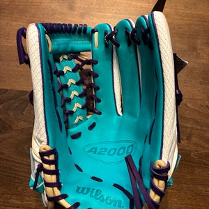 2025 Wilson RH Outfield A2000 Softball Glove 12.5" (New)