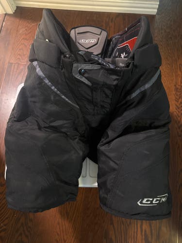 Men's Senior XL CCM Vector V08 Hockey Pants (Used)