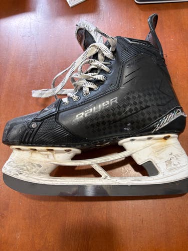 Black 2025 Bauer Supreme Shadow Hockey Skates 9.5 (Used)