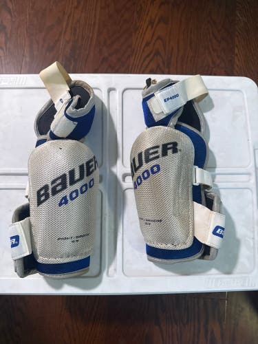 Senior Medium Bauer Elbow Pads (Used)