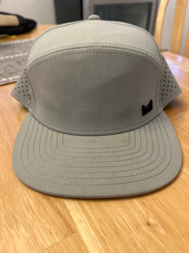 Gray Adult Unisex One Size Fits All Hat (Used)