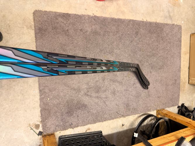 Bauer Fuse P28 70 Flex RH 2 pack NEW