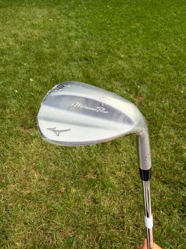 Mizuno Pro T-1 Soft White Satin Lob Wedge 58 / 10 S400 Stiff Flex 35.25" NEW