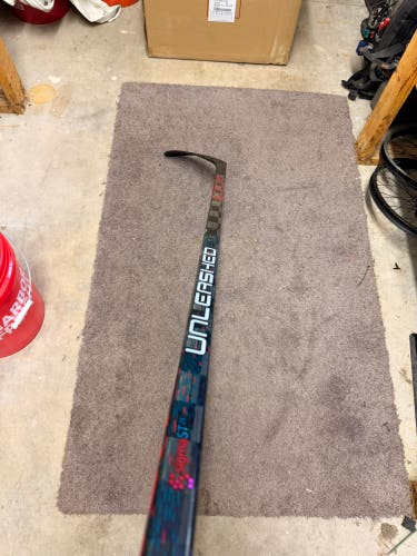 CCM Ribcor Trigger Unleashed Pro P28 70 Flex
