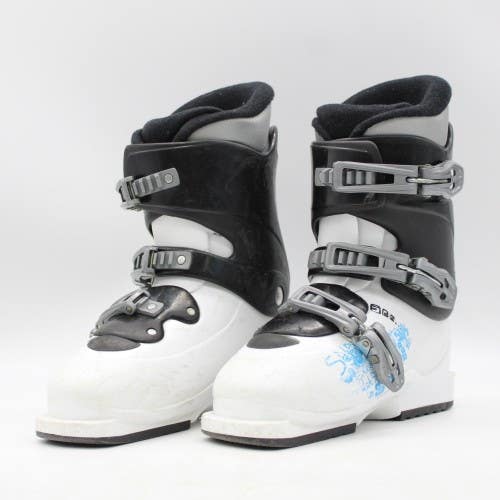 Salomon SPK Junior Ski Boots - Size 4 / Mondo 22 Used