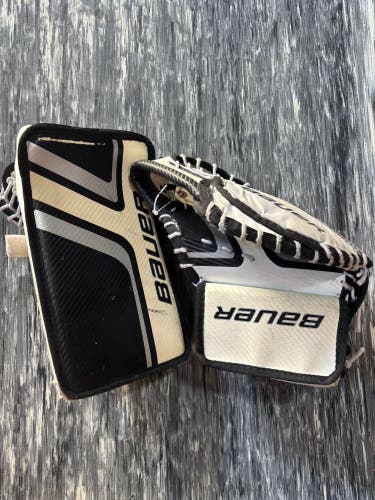 White Youth Bauer Prodigy Goalie Gloves & Blockers Regular