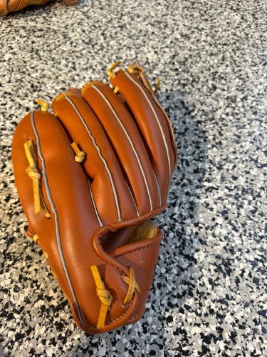Unbranded LH Infield Baseball Glove 12" (New)