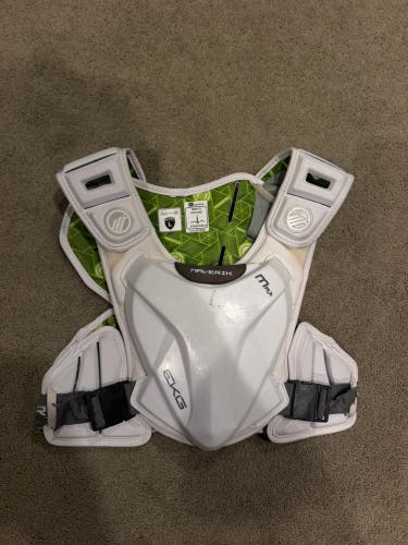Large Adult Maverik MAX EKG Shoulder Pads (Used)