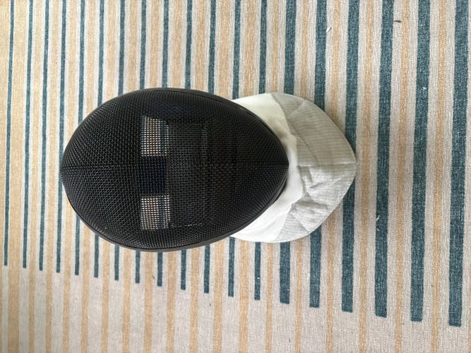 Blue gauntlet competition grade fencing mask (New)