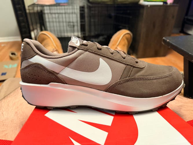 Brown Men's Size 13.0 (W 14.0) Adult Nike Waffle One Shoes (New)