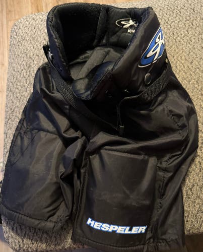 Youth Medium Hockey Pants (Used)