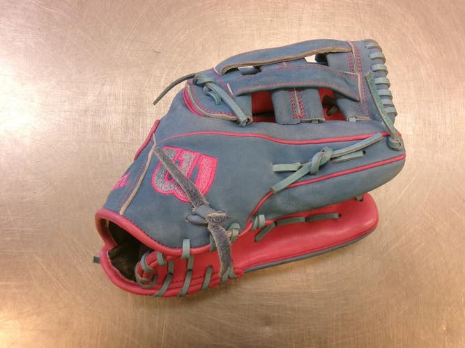 Used Wilson A2000 BB/SB Glove RH Throw Carolina Blue 12" 11339-S000206903