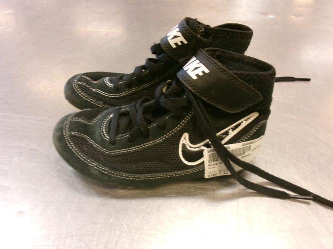 Used Nike Wrestling Shoes Black Youth 13.0 11339-S000206946