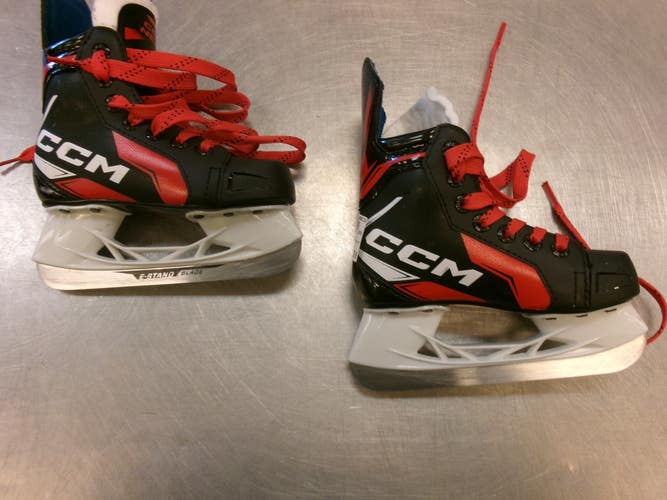 Used CCM NEXT Youth Hockey Skate Youth 10.0 11339-S000206956
