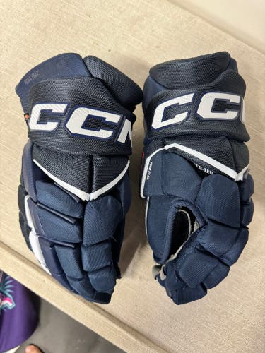 CCM JetSpeed FT8 Pro Gloves 14" (New)