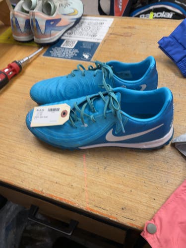 Nike Phantom GT Size 9 Blue Soccer Turf Shoes