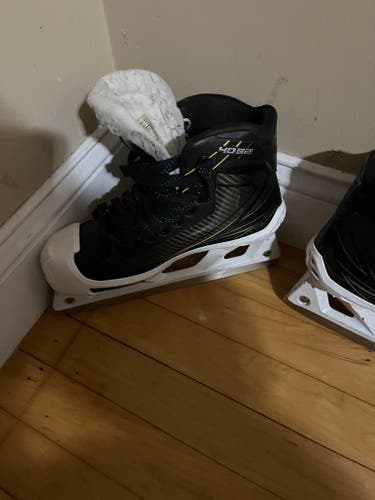 CCM Hockey Goalie Skates Size 4 (Used)