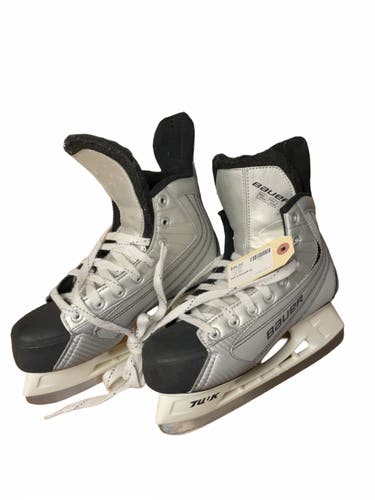 Bauer 22 Size 6 Hockey Skates