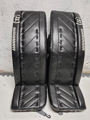 33" Warrior Ritual G4 Goalie Leg Pads (Used)