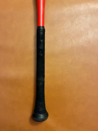2025 Victus Pro Crayon Maple Bat (-10) 20 oz 29" (Used)