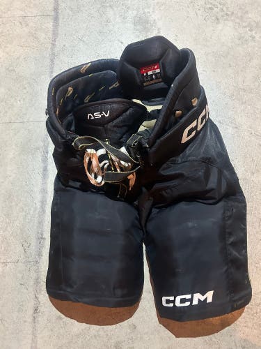 Men's Senior Large CCM Tacks AS-V Hockey Pants (Used)