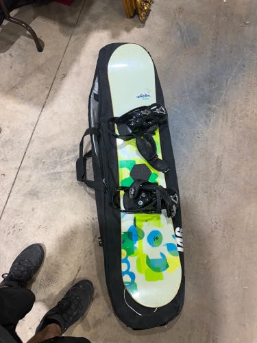 Burton Feather Snowboard Freestyle 140 cm (Used)