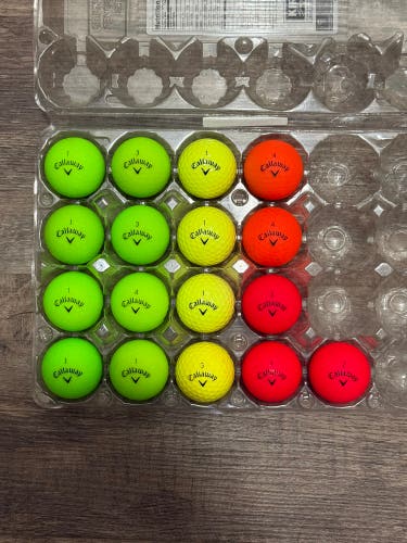 17 Callaway Supersoft Golf Balls - Green, Orange, Red, Yellow Colors - Mostly 5A