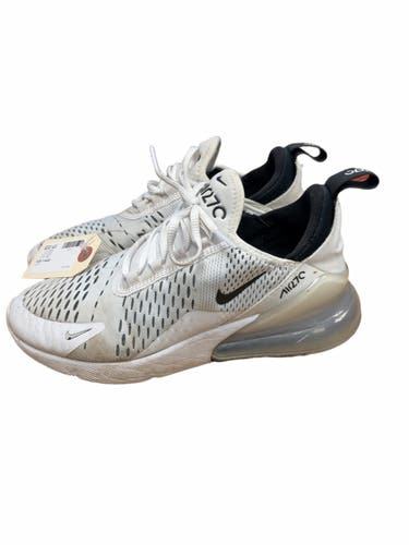 Nike Air 270 Size 7 White Sneakers