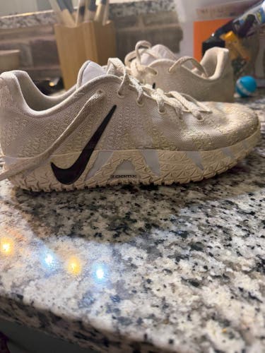 Kid's 5.5Y (Big Kids / Youth) Nike Ja 1 Shoes (Used)