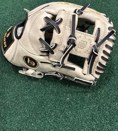 Next Play RH Infield Baseball Glove 11.25"