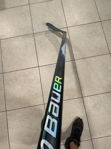Senior Bauer Vapor Flylite Left Hand Hockey Stick P92 87 Flex (Used)