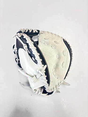 Used Rawlings GG ELITE FASTPITCH BB/SB Catchers RH Throw White 33" 11860-S000316626